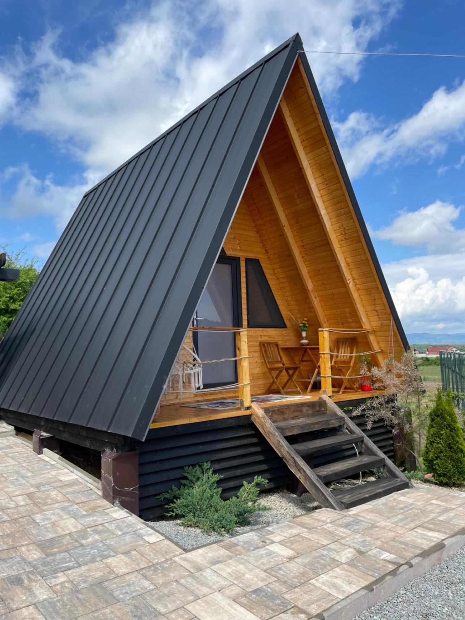 A Frame 1 Transalpina Hotel Petresti ภายนอก รูปภาพ